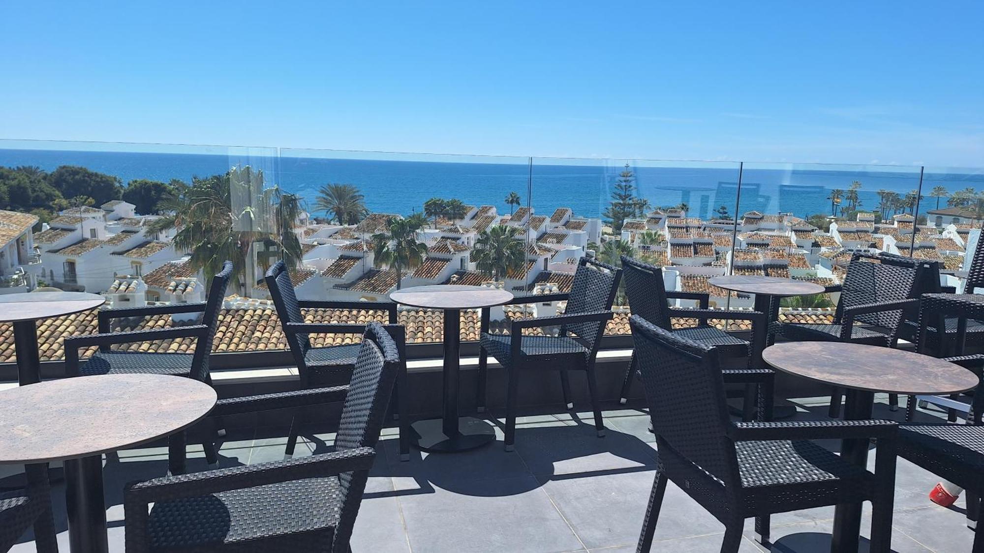 The Orange House Boutique Hotel And Upstairs Rooftop Bar Center Of La Cala De Mijas 100M From The Beach ภายนอก รูปภาพ