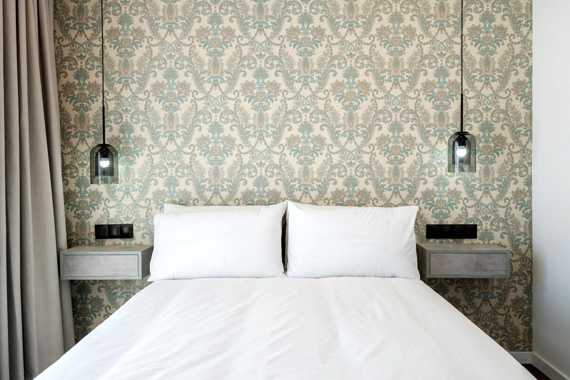 The Orange House Boutique Hotel And Upstairs Rooftop Bar Center Of La Cala De Mijas 100M From The Beach ภายนอก รูปภาพ