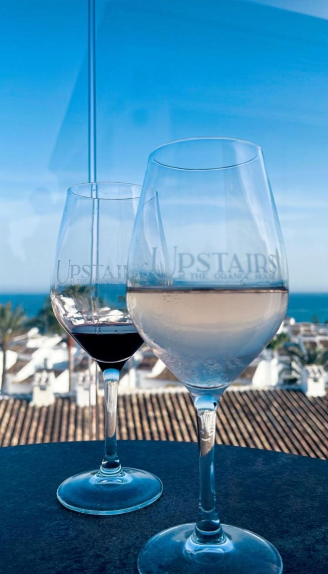 The Orange House Boutique Hotel And Upstairs Rooftop Bar Center Of La Cala De Mijas 100M From The Beach ภายนอก รูปภาพ