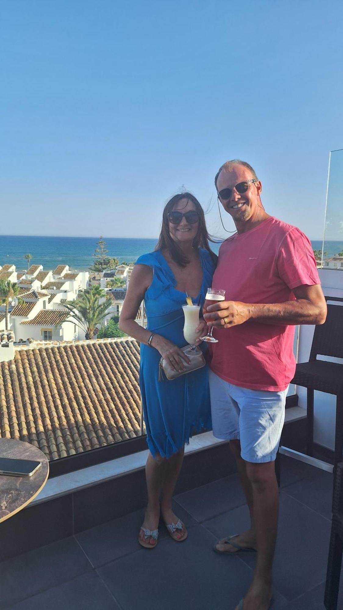 The Orange House Boutique Hotel And Upstairs Rooftop Bar Center Of La Cala De Mijas 100M From The Beach ภายนอก รูปภาพ