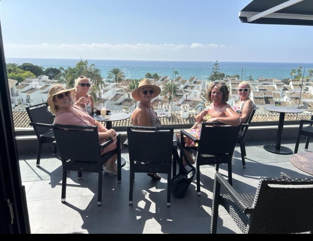 The Orange House Boutique Hotel And Upstairs Rooftop Bar Center Of La Cala De Mijas 100M From The Beach ภายนอก รูปภาพ